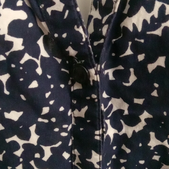 Ann Taylor floral top - Picture 2 of 5